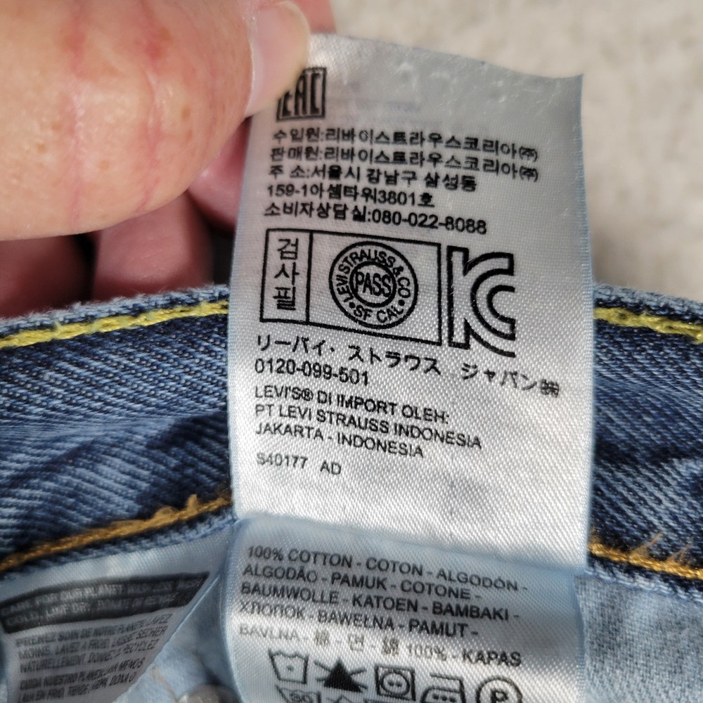 Levi's 550 Relaxed Jeans Mens 40x36 Blue Med Wash Tapered Leg Denim Distressed - Picture 10 of 16